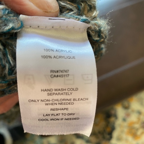 Green/blue knit cardigan - Picture 3 of 3